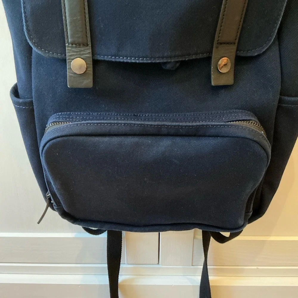Everlane The Canvas Backpack in Navy Unisex